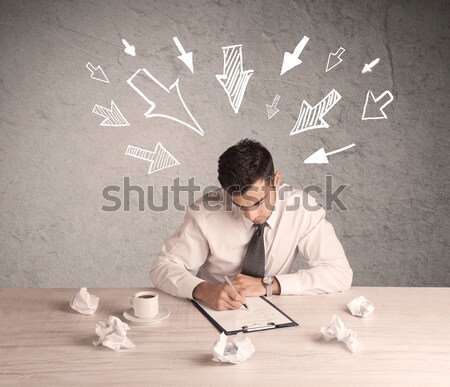 Stock foto: Beschäftigt · Büroangestellte · gezeichnet · Pfeile · jungen · Geschäftsmann