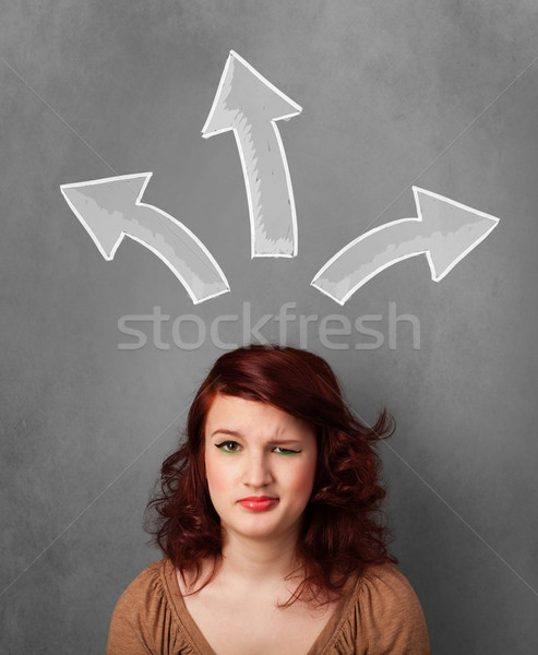 Foto stock: Pensando · flechas · cabeza · bastante