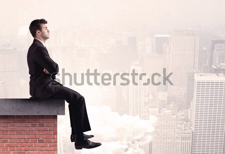 Lucrator de birou şedinţei oraş elegant om de afaceri Imagine de stoc © ra2studio
