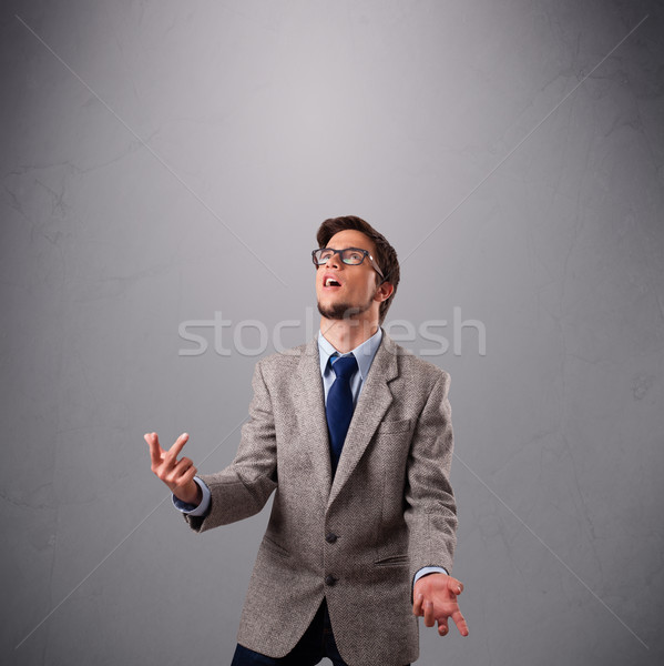 Funny człowiek żonglerka kopia przestrzeń stałego strony Zdjęcia stock © ra2studio