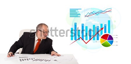 Stockfoto: Zakenman · vergadering · bureau · statistiek · geïsoleerd · witte