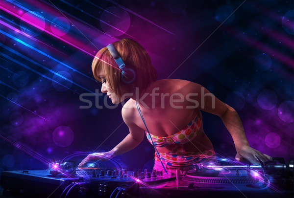 Fiatal játszik lemezjátszók szín fényeffektusok gyönyörű Stock fotó © ra2studio