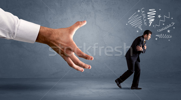 Stressig Geschäftsmann läuft groß Hand Büro Stock foto © ra2studio