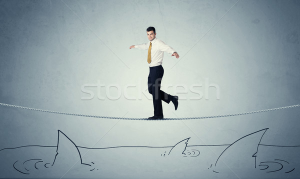 ストックフォト: ビジネスマン · 徒歩 · ロープ · サメ
