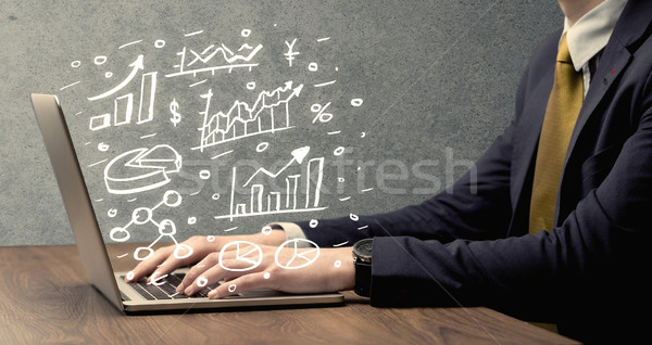 Geschäftsmann Zeichnung Charts Laptop Umsatz Person Stock foto © ra2studio
