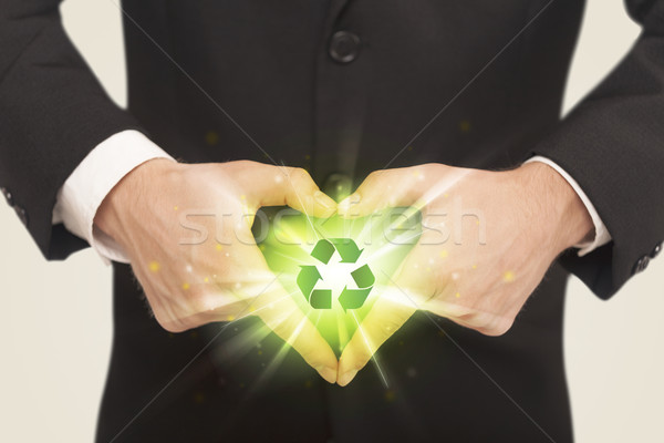 Foto stock: Mãos · forma · reciclagem · assinar · verde · centro