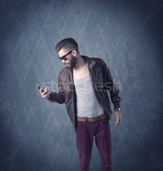 Bärtigen Hipster stehen eleganten Kleidung gut aussehend Stock foto © ra2studio