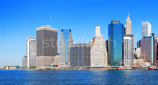 Manhattan sziluett panoráma New York reggel felhőkarcolók Stock fotó © rabbit75_sto