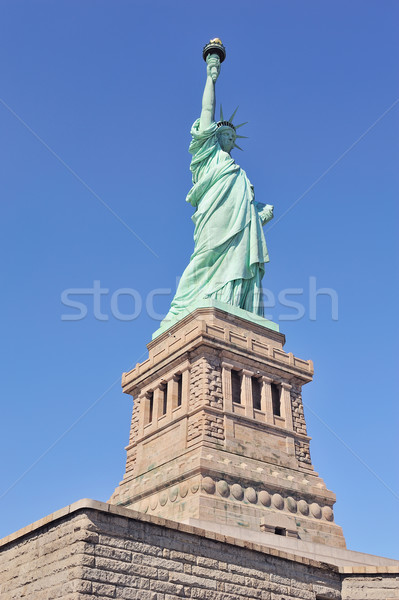 Posąg wolności wyspa Błękitne niebo Nowy Jork Zdjęcia stock © rabbit75_sto