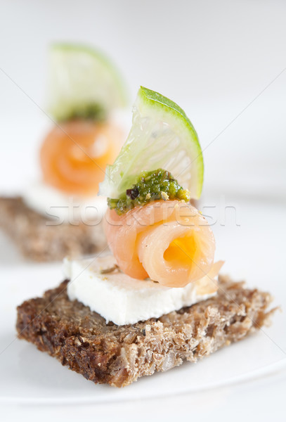 Lazac előétel barna kenyér fetasajt citrus Stock fotó © rafalstachura