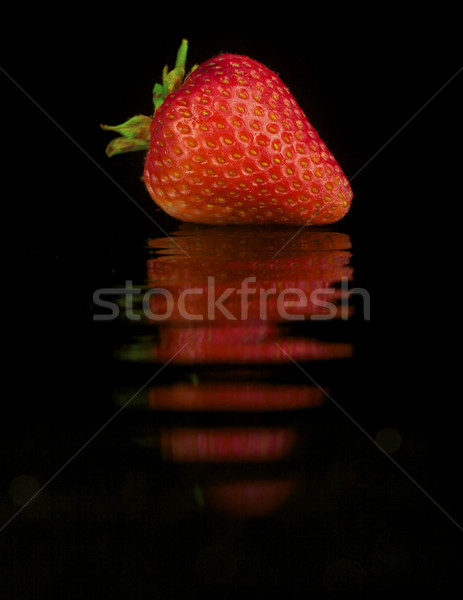 Strawberry Stock photo © ralanscott