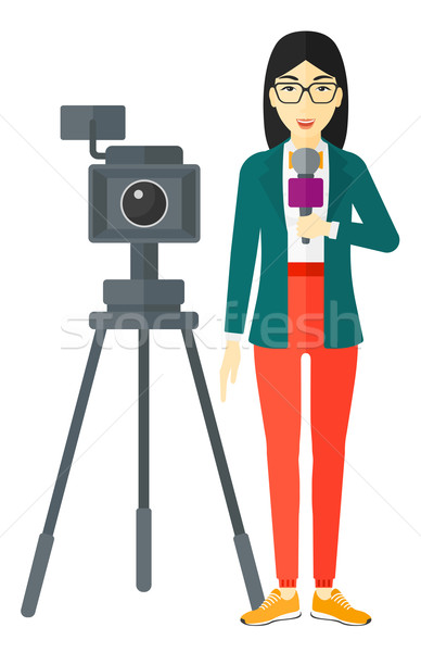 Tv repórter trabalhando câmera asiático em pé Foto stock © RAStudio