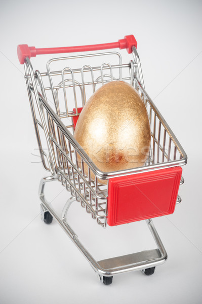 金の卵 ショッピングカート ショッピング 金 市場 ギフト ストックフォト © raywoo