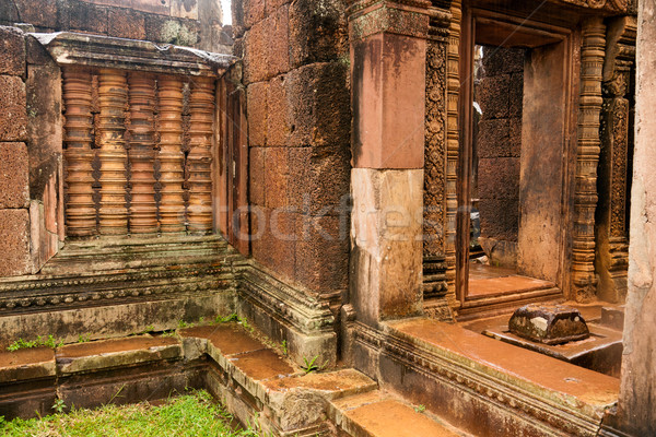 Cambogia angkor tempio costruzione pioggia arte Foto d'archivio © raywoo