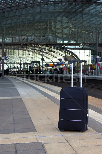 Sac stand seuls route technologie vacances [[stock_photo]] © rbouwman