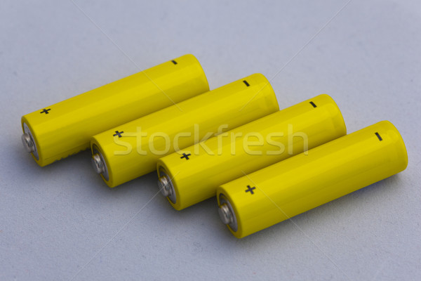 Batterie jaune faible positif négatifs signes [[stock_photo]] © rbouwman