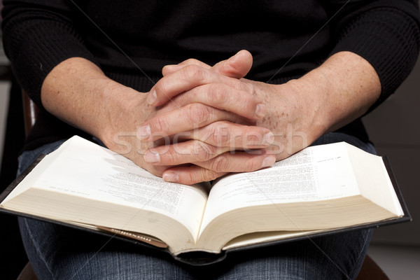 Lecture femme bible Pâques mains jesus [[stock_photo]] © rbouwman