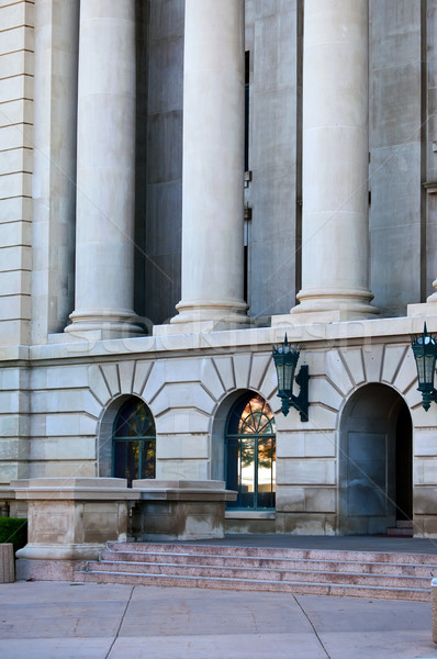 Tribunal Colorado principal colunas entrada escritório Foto stock © rcarner