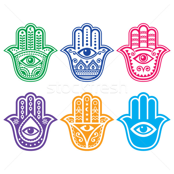 Mână amuleta simbol protecţie diavol ochi Imagine de stoc © RedKoala