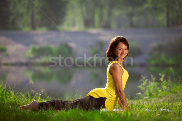 Stock foto: Frau · Yoga · Pilates · Natur · schöne · Frau · Gras