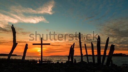 крест старые дерево вокруг солнце воды Сток-фото © rghenry
