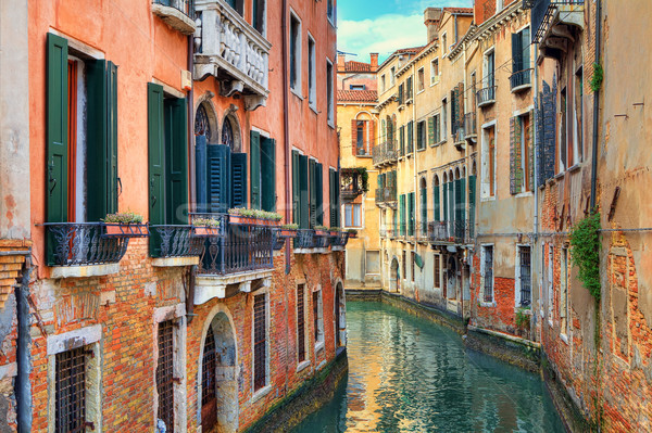 Pequeño canal edad casas Venecia Italia Foto stock © rglinsky77