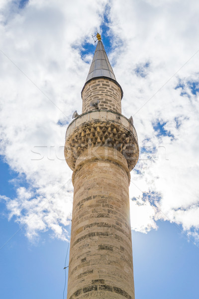 Minaret felhők mecset égbolt hangszóró istentisztelet Stock fotó © rmbarricarte