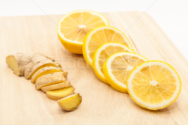 Gingembre citron tranches bois planche à découper [[stock_photo]] © robinsonthomas