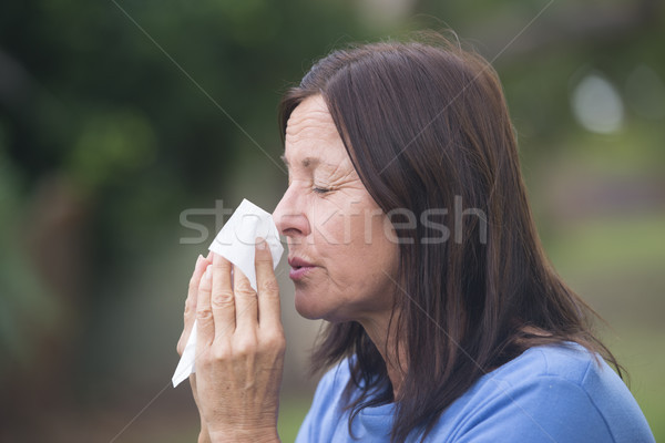 Mujer sufrimiento gripe fiebre del heno aire libre retrato Foto stock © roboriginal