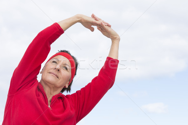 Stockfoto: Rijpe · vrouw · oefening · outdoor · portret · mooie