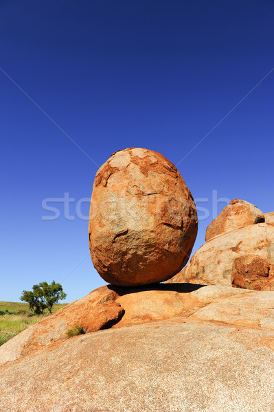 Murmeln Australien ein iconic Felsen Remote Stock foto © roboriginal