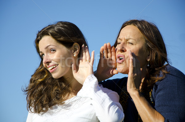 Zwei Generationen Freunde schreien hören Gehörlose Stock foto © roboriginal