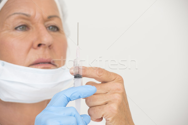 Foto stock: Enfermera · gripe · vacunación · inyección · retrato · profesional