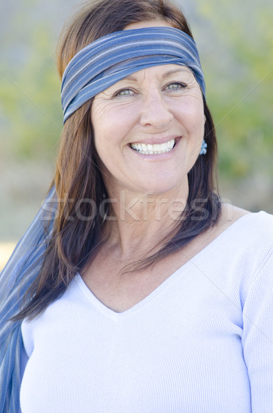 Portré vonzó boldog érett nő szabadtér nyugodt Stock fotó © roboriginal