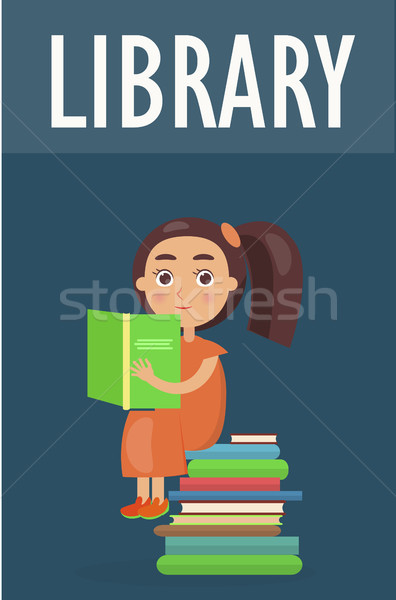 Aranyos lány köteg irodalom könyvtár zöld Stock fotó © robuart