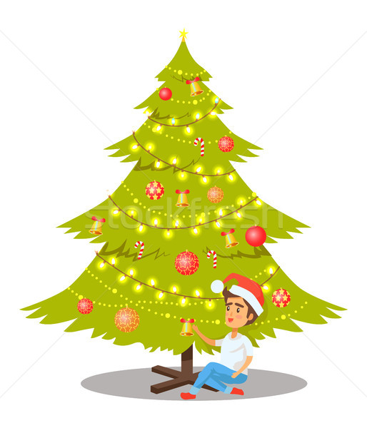 ストックフォト: クリスマスツリー · 座って · 少年 · 装飾された