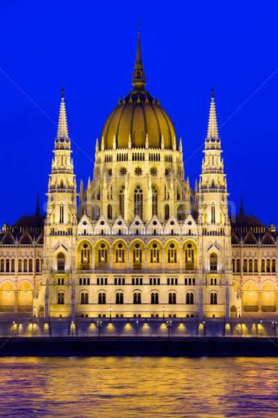 Budapeşte parlamento tan Bina Macaristan su Stok fotoğraf © rognar