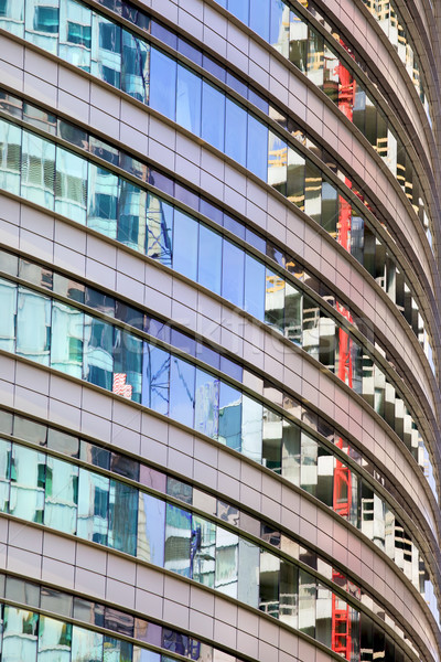 Biurowiec streszczenie krzywa nowoczesne architektury Zdjęcia stock © rognar