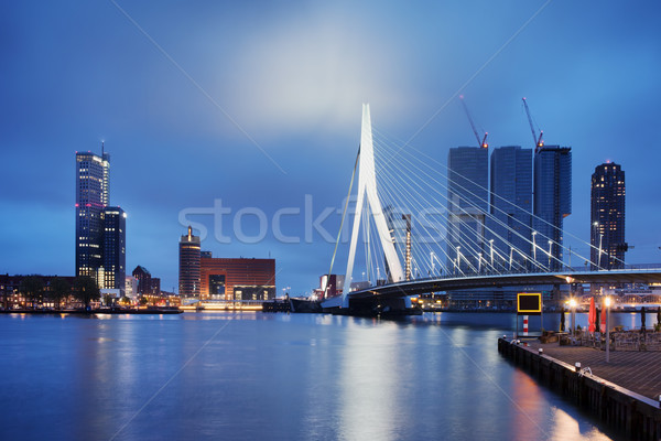 Város Rotterdam éjszaka belváros sziluett folyó Stock fotó © rognar