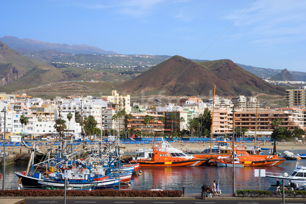 Tenerife kikötő üdülőhely város Kanári-szigetek Spanyolország Stock fotó © rognar