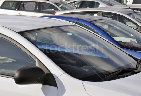 Coches vista vehículos aparcamiento carretera Foto stock © ronfromyork