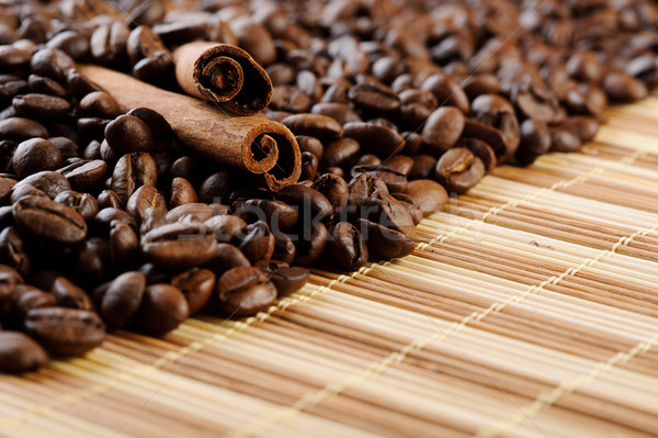 Aromático granos de café canela alimentos naturaleza espacio Foto stock © rozbyshaka