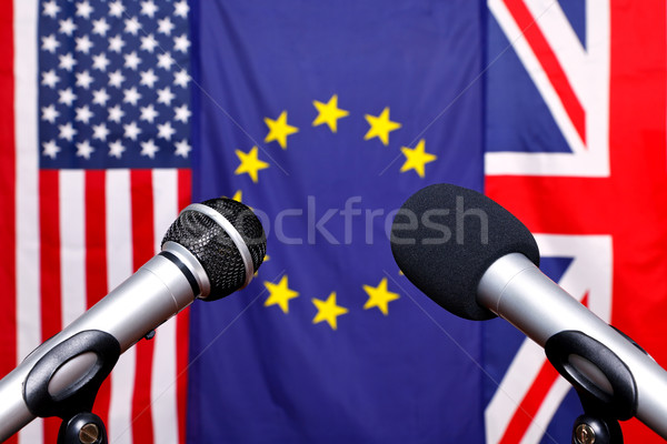 Konferencja prasowa dwa etapie flagi Ameryki europejski Zdjęcia stock © RTimages