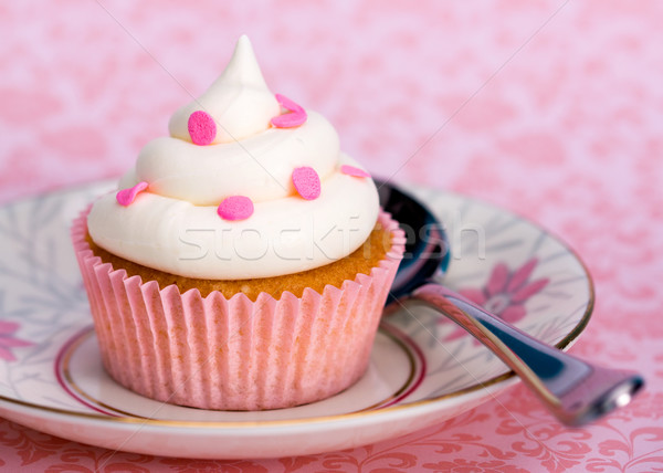 Minitorta rózsaszín kész tányér krém édes Stock fotó © RuthBlack