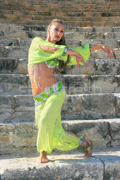 腹 ダンサー 美しい 緑 古代 階段 ストックフォト © ruzanna