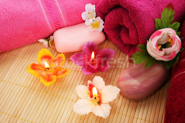 Törölközők virágok gyertyák tűz rózsa csoport Stock fotó © ruzanna