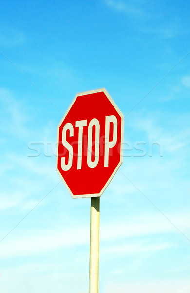 增加至灯箱 商业照片 #2007041stop sign 由      上线自 august 12