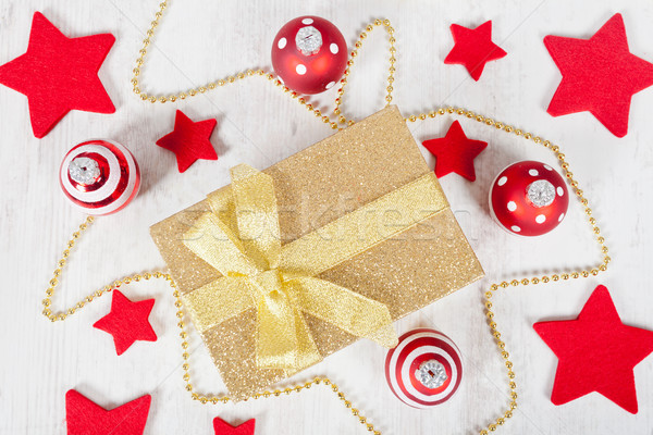 Karácsony ajándék csomag elegáns arany díszítések Stock fotó © sabinoparente