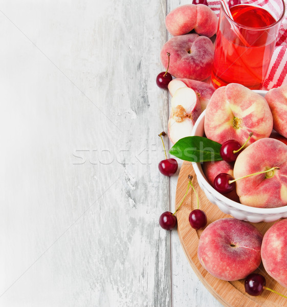 Zdjęcia stock: Zdrowa · żywność · brzoskwinie · wiśni · wiśniowe · soku · szkła