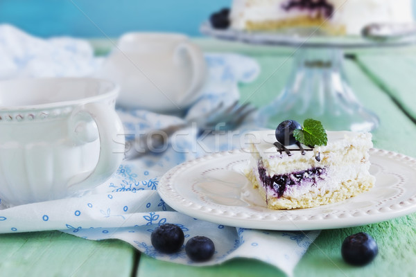 Cake witte vers bosbessen houten tafel Stockfoto © saharosa